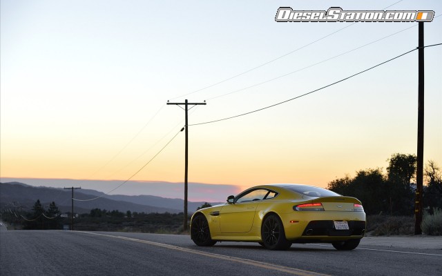 Aston Martin V12 Vantage S 2014 Widescreen Picture #129 Aston Martin V12 Vantage S 2014 Widescreen Picture #129